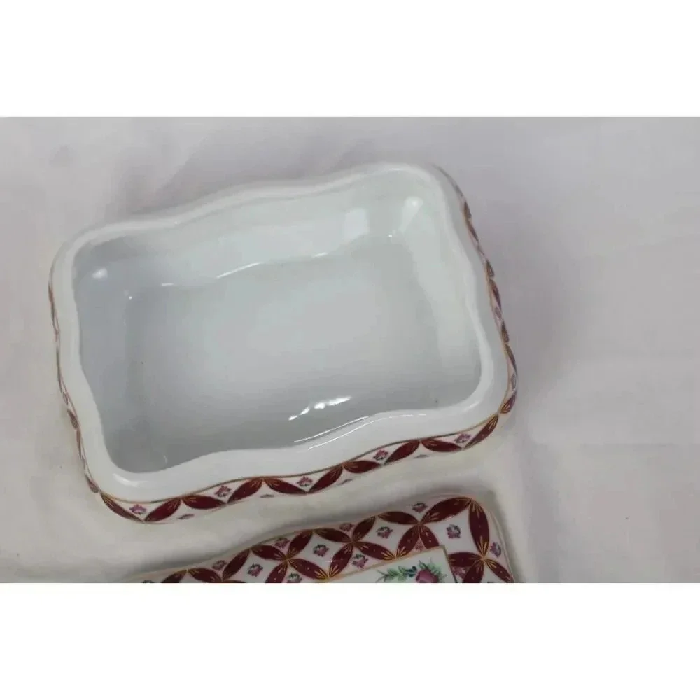 porcelain trinket box with lid 6in long 5in wide